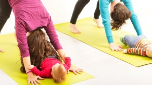 Yoga para mamás con bebés